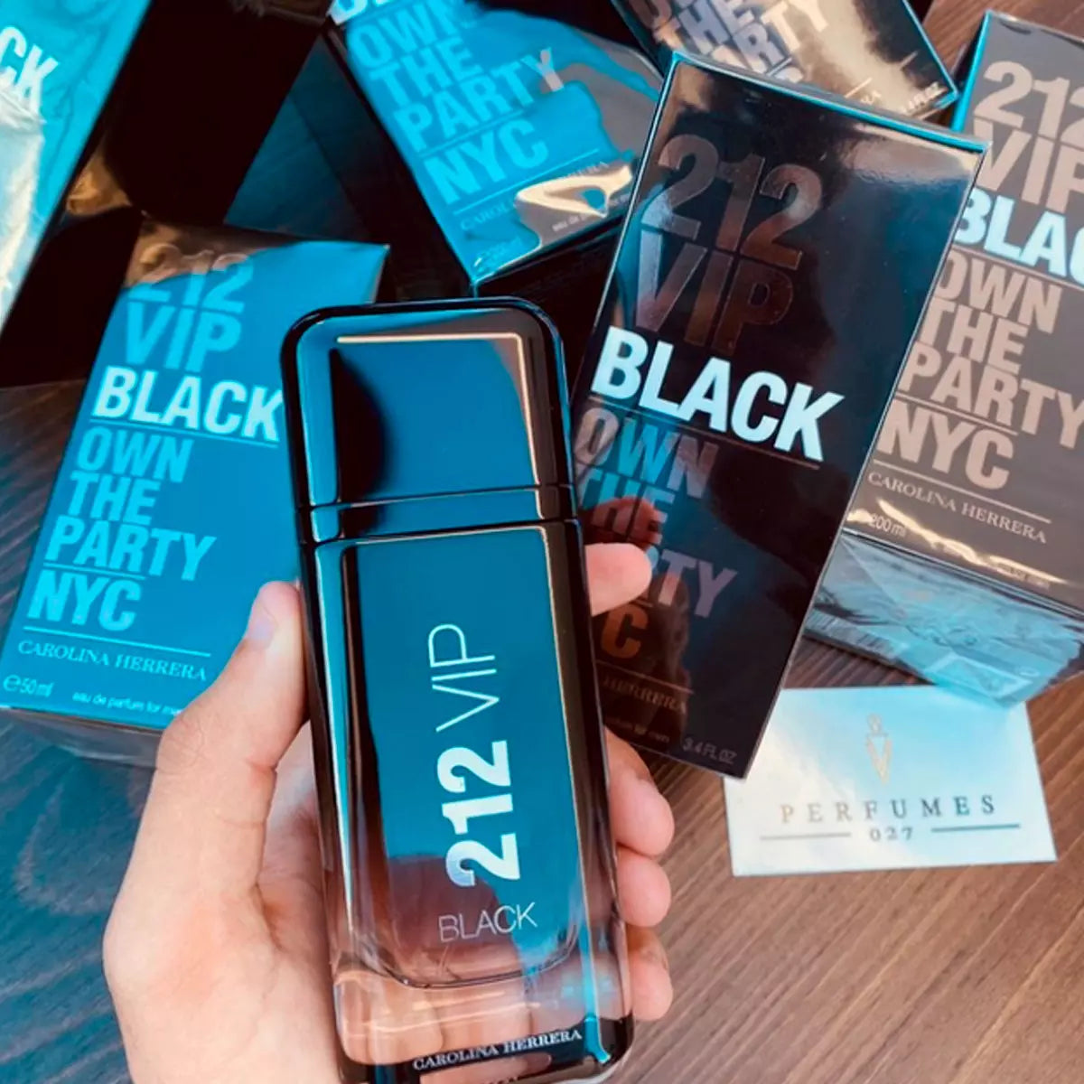 212 VIP BLACK™- CAROLINA HERRERA EAU DE PARFUM